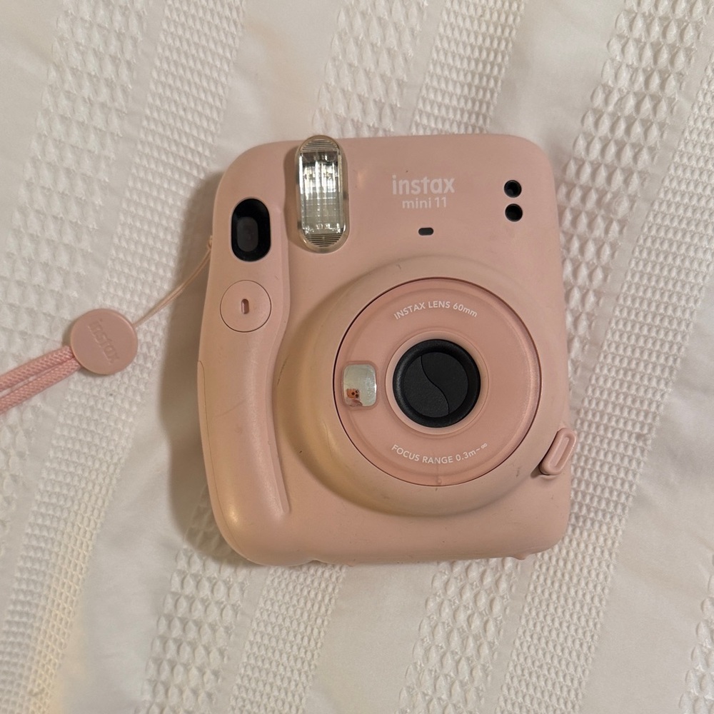 Instax Mini 11 Blush Pink Camera